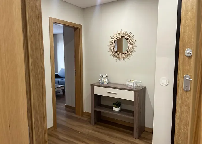 Oasis Apartment, Da Rocha