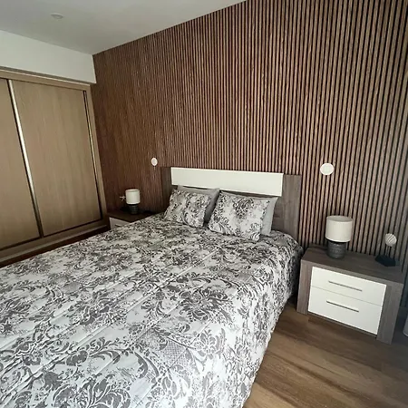 Oasis Apartment, Da Rocha アパート